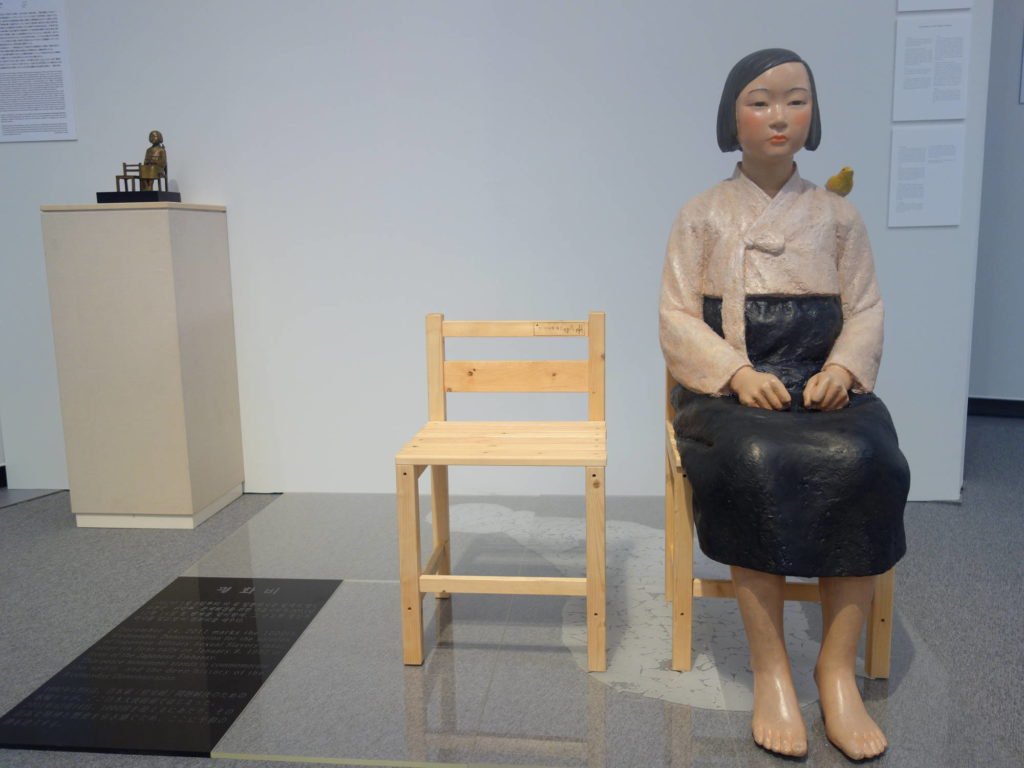 Kim Seo-kyung and Kim Eun-sung, Statue of a Girl of Peace (2011). Courtesy of the artists..jpg