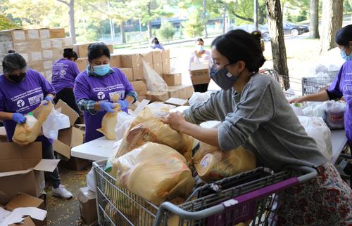 f-33-261-14589719_sMnO5Ozq_La_Jornada_and_Together_We_Can_Food_Pantry.jpg